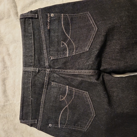 Jeans - Picture 3 of 5